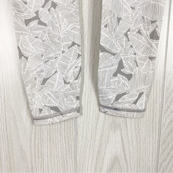 Athleta | Silver Grey Palm All In 7/8 Leggings Size XSmall - Picture 5 of 10
